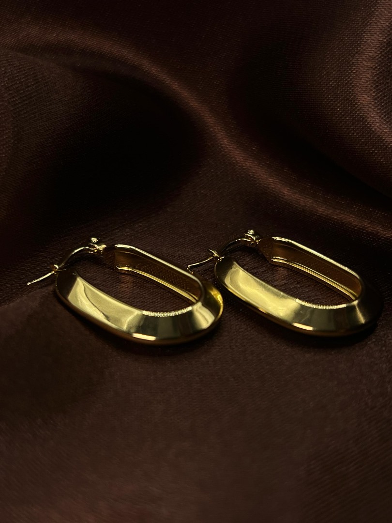 Collier or et médaillon Emeraude